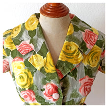 Charger l'image dans la galerie, 1950s - MAJESTÉ, France - Stunning Roseprint Dress - W28 (72cm)