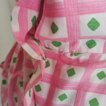 Charger l'image dans la galerie, 1950s 1960s - Adorable Green Diamonds Cotton Dress - W27/28 (68/70cm)