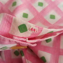 Charger l'image dans la galerie, 1950s 1960s - Adorable Green Diamonds Cotton Dress - W27/28 (68/70cm)