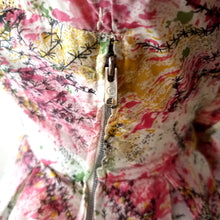 Charger l'image dans la galerie, 1950s - Adorable Puffed Sleeves Floral Dress - W26 (66cm)
