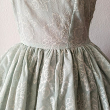 Charger l'image dans la galerie, 1950s - Sweet Floral Summer Dress - W26 (66cm)