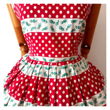 Charger l'image dans la galerie, 1950s - Exquisite Floral Dotted Red Cotton Dress - W28.5 (72cm)