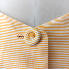 Charger l'image dans la galerie, 1950s - Adorable French Butter Yellow Striped Bolero Dress - W29 (74cm)