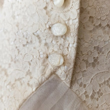 Charger l'image dans la galerie, 1950s - Italian Couture - Outstanding Cotton Lace Wedding Dress - W28 (70cm)