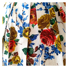 Charger l'image dans la galerie, 1950s - WÜNDISCH, Germany - Stunning Roseprint Dress - W28 (70cm)