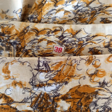 Charger l'image dans la galerie, 1950s - Fabulous Novelty Print Cotton Dress - W27.5 (70cm)