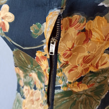 Charger l'image dans la galerie, 1950s - Spectacular Black Floral Cotton Dress - W28 (72cm)
