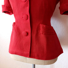Charger l'image dans la galerie, 1940s 1950s - LE REUSSI, Paris - New Look Coral Red Linen Jacket  - W28 (72cm)