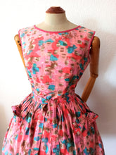 Charger l'image dans la galerie, 1950s 1960s - Gorgeous Abstract Triangular Pockets Dress - W27 (68.5cm)