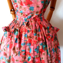 Charger l'image dans la galerie, 1950s 1960s - Gorgeous Abstract Triangular Pockets Dress - W27 (68.5cm)