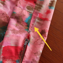 Charger l'image dans la galerie, 1950s 1960s - Gorgeous Abstract Triangular Pockets Dress - W27 (68.5cm)