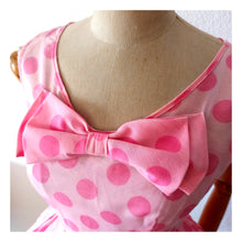 Charger l'image dans la galerie, 1950s 1960s - Adorable Pink Dots Dress - W25 (64cm)