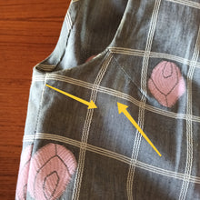 Charger l'image dans la galerie, 1950s 1960s - Adorable Grey Roses Cotton Dress - W27 (68.5cm)