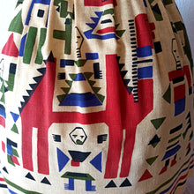 Laden Sie das Bild in den Galerie-Viewer, 1970s Does 1950s - Fabulous Novelty Print Dress - W28 (71cm)