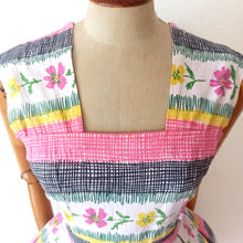 Charger l'image dans la galerie, 1950s - HR LE TREFORTS, France - Adorable Cotton Dress - W28 (71cm)