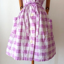 Charger l'image dans la galerie, 1950s 1960s - Gorgeous Purple Print Pockets Dress - W31 (78.5cm)