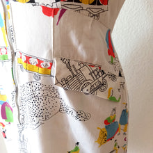 Cargar imagen en el visor de la galería, 1940s - Fabulous French Train Novelty Front Zipper Dress - W29 (74cm)