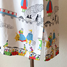 Cargar imagen en el visor de la galería, 1940s - Fabulous French Train Novelty Front Zipper Dress - W29 (74cm)