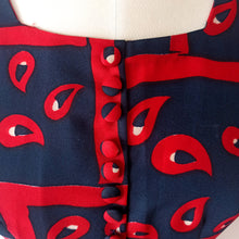 Charger l'image dans la galerie, 1960s - Gorgeous Navy Red Abstract Dress - W36 (92cm)