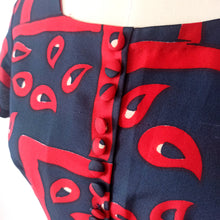 Charger l'image dans la galerie, 1960s - Gorgeous Navy Red Abstract Dress - W36 (92cm)