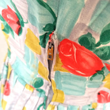 Charger l'image dans la galerie, 1950s - Lovely Roseprint Rayon Dress - W26 (66cm)