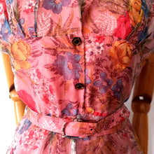 Charger l'image dans la galerie, 1940s? 1970s? - Gorgeous Floral Dress - W29 (74cm)