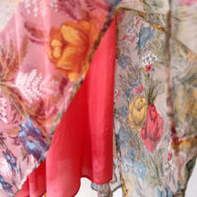 Charger l'image dans la galerie, 1940s? 1970s? - Gorgeous Floral Dress - W29 (74cm)