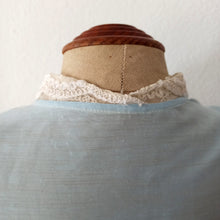 Charger l'image dans la galerie, 1950s 1960s - Adorable Rhinestones Lace Blouse - W35 (88cm)