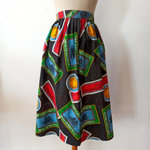 Laden Sie das Bild in den Galerie-Viewer, 1960s 1970s - Gorgeous Novelty Print Stamps Skirt - W27 (68cm)