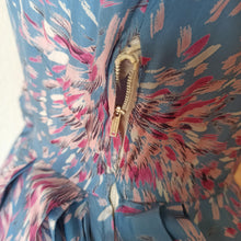 Charger l'image dans la galerie, 1950s - Stunning Pastel Colors Cold Rayon Dress - W28 (71cm)