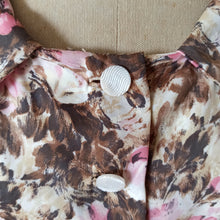 Cargar imagen en el visor de la galería, 1950s - Gorgeous Floral Satin Dress - W26 (66cm)