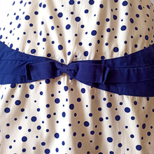 Charger l'image dans la galerie, 1950s - IRENE, Rome - Exquisite Blue Dots Cotton Dress - W26 (66cm)