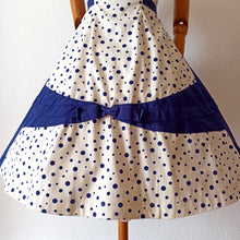 Charger l'image dans la galerie, 1950s - IRENE, Rome - Exquisite Blue Dots Cotton Dress - W26 (66cm)