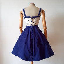 Charger l'image dans la galerie, 1950s - IRENE, Rome - Exquisite Blue Dots Cotton Dress - W26 (66cm)