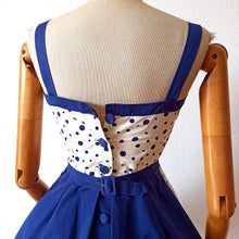 Charger l'image dans la galerie, 1950s - IRENE, Rome - Exquisite Blue Dots Cotton Dress - W26 (66cm)