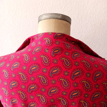 Charger l'image dans la galerie, 1940s 1950s - Gorgeous Rouge Paisley Cotton Blouse - W35 (88cm)