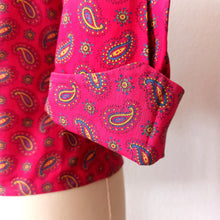 Charger l'image dans la galerie, 1940s 1950s - Gorgeous Rouge Paisley Cotton Blouse - W35 (88cm)