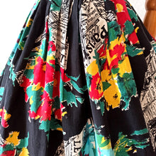 Charger l'image dans la galerie, 1950s - Stunning Parisien Newspaper Bouquet Novelty Skirt - W28 (72cm)