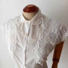 Charger l'image dans la galerie, 1950s - Lovely White Nylon Blouse - W34 (86cm)