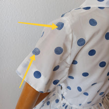 Charger l'image dans la galerie, 1950s - Iconic French Polkadots Dress - W26 (66cm)