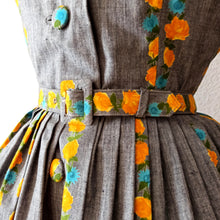 Charger l'image dans la galerie, 1950s - COUTURE MILOU, Belgium - Outstanding Roseprint Dress - W27/28 (68.5/72cm)
