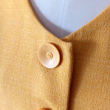 Load image into Gallery viewer, 1960s - Exquisite Jackie Kennedy Corn Color Dress Jacket Set - W30 (76cm)