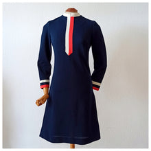 Laden Sie das Bild in den Galerie-Viewer, 1960s - VERONA KNITS, Italy - Fabulous Navy Red & White Dress - W32 (82cm)