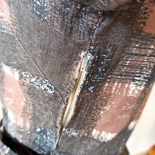 Charger l'image dans la galerie, 1950s - ILLUM, France - Gorgeous Brown Plaid Cotton Dress - W26 (66cm)