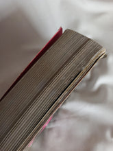 Laden Sie das Bild in den Galerie-Viewer, TASCHEN - Cheesecake The Rotenberg Collection