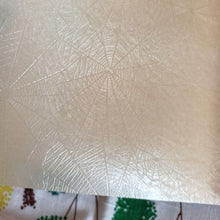 Charger l'image dans la galerie, 1950s - Unused - Precious Spider Web Separators Novelty Photo Album