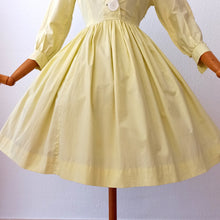 Charger l'image dans la galerie, 1950s - Exquisite Yellow Pale Cotton Dress - W29 (74cm)