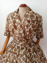 Charger l'image dans la galerie, 1950s - Stunning Autumn Leaves Dress - W28 (72cm)