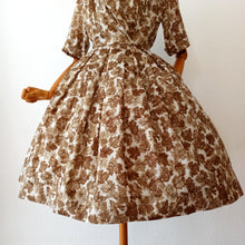 Charger l'image dans la galerie, 1950s - Stunning Autumn Leaves Dress - W28 (72cm)