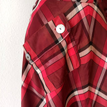 Laden Sie das Bild in den Galerie-Viewer, 1940s - Stunning Burgundy Plaid Satin Dress - W28 (72cm)